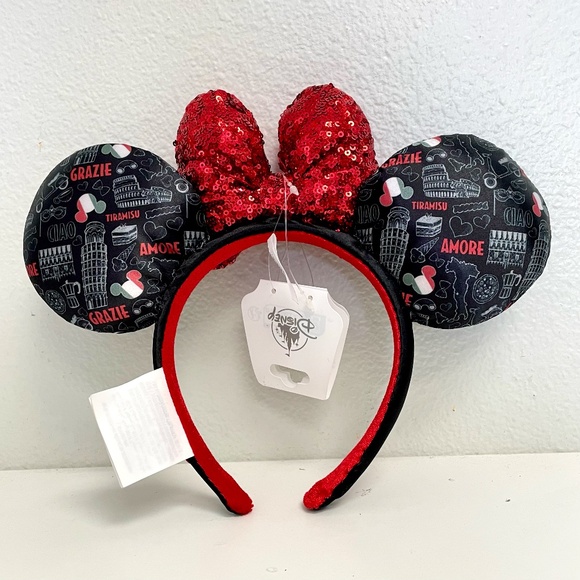 Disney Christmas 2025 Lil Rin Rin Plush Badge Red New